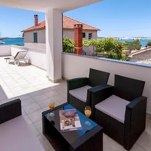  Apartament White Residence Accommodation